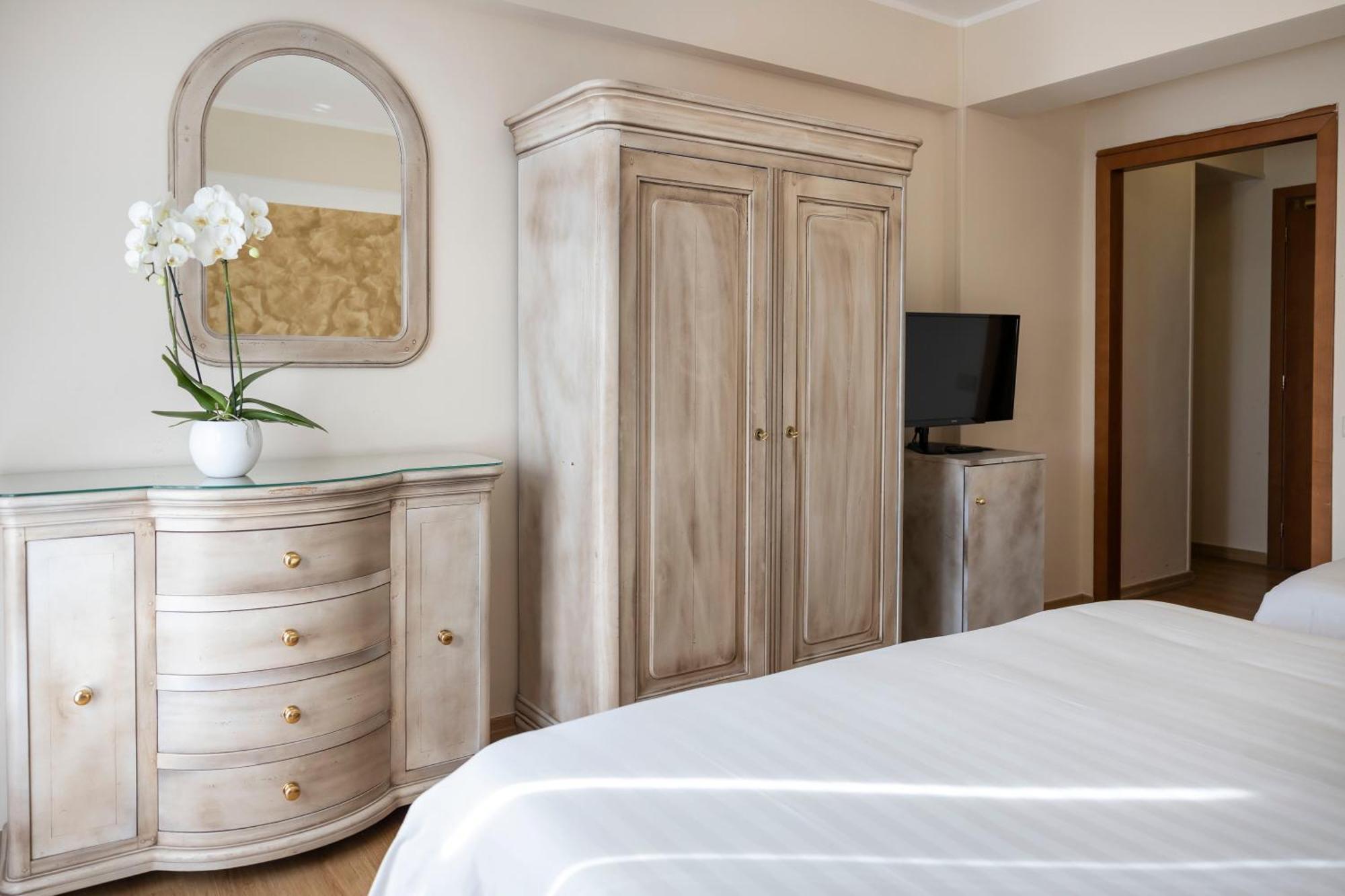 Grand Hotel Del Parco Пескассеролі Номер фото
