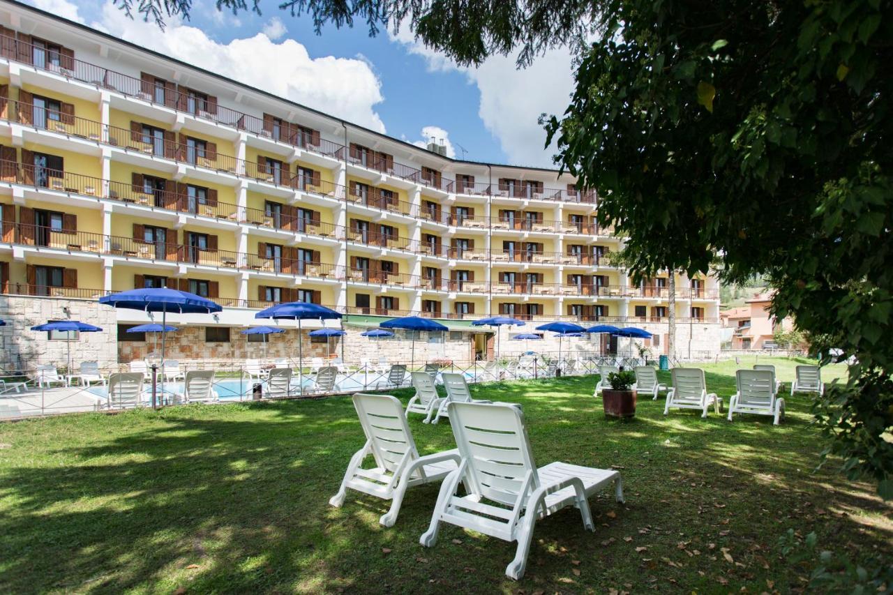 Grand Hotel Del Parco Пескассеролі Екстер'єр фото